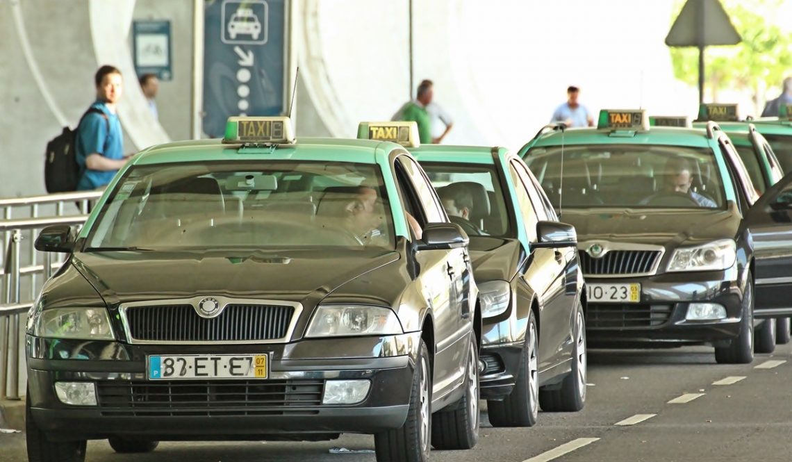 Taxis Aeroport Porto - Portugal - Week-End et Voyage à Porto